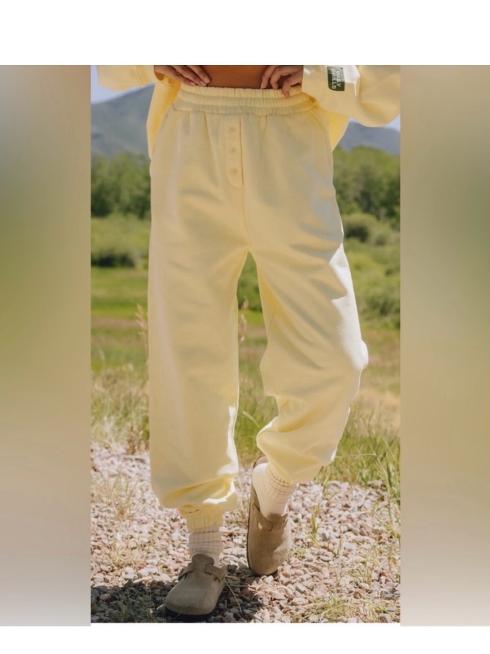 Daily Drills Henley Joggers in Lemonade